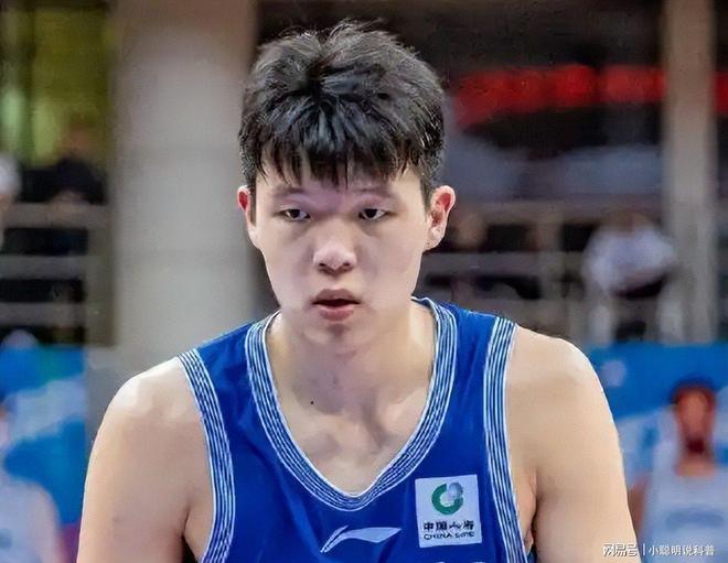 当年姚明都得打斯杯如今杨瀚森也一样的简单介绍