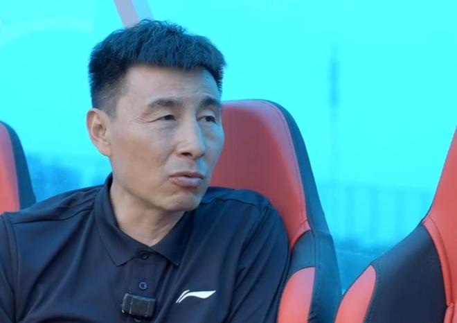 关于李玮锋谈国足压力：输球被骂很正常的信息