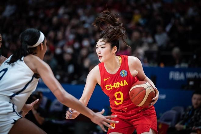 22年女篮世界杯回顾：李梦23分，中国胜法国进入半决赛的简单介绍