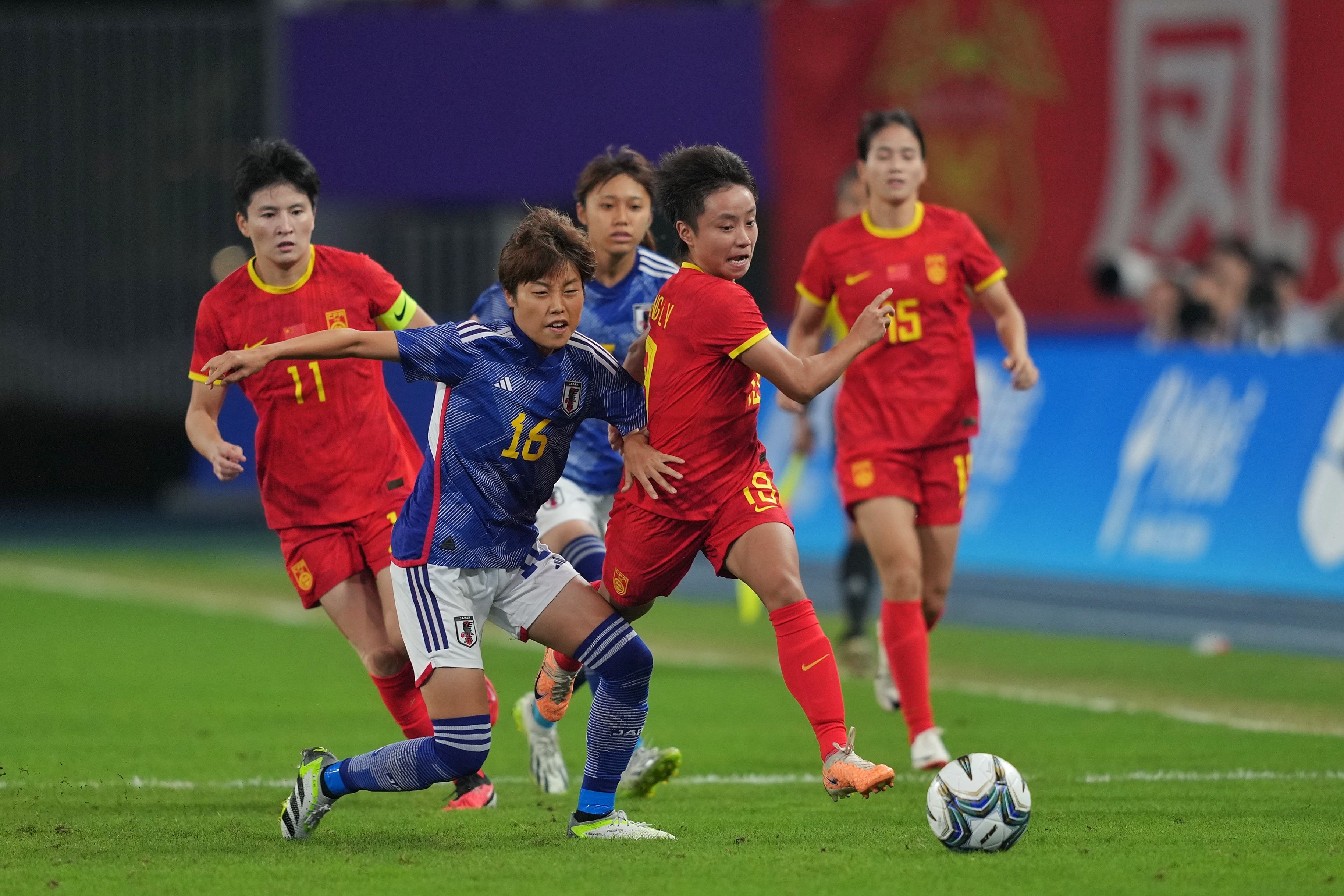 中国女足取得国际赛场历史性胜利